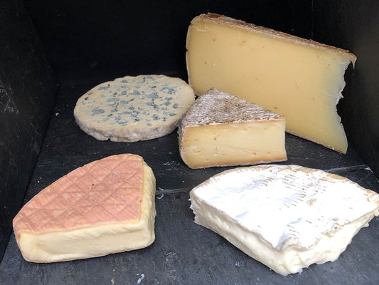 French Cheese Selection (800g)